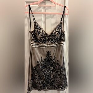 NWT SUE WONG Elegant Black and Cream Sequined Mini Dress Size 12